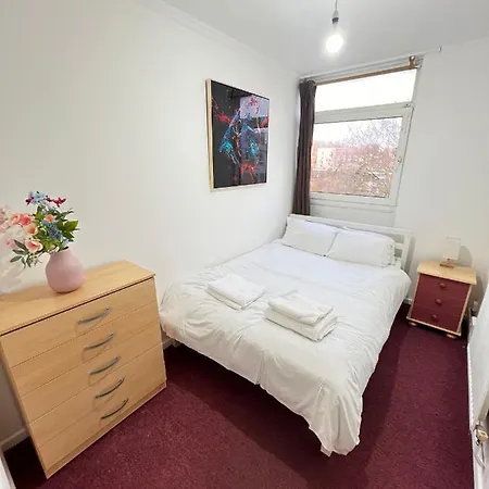 Entire 3 Bedroom Luxury Apartment In London With Private Balcony Exterior foto