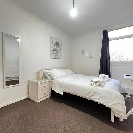 Entire 3 Bedroom Luxury Apartment In London With Private Balcony Exterior foto